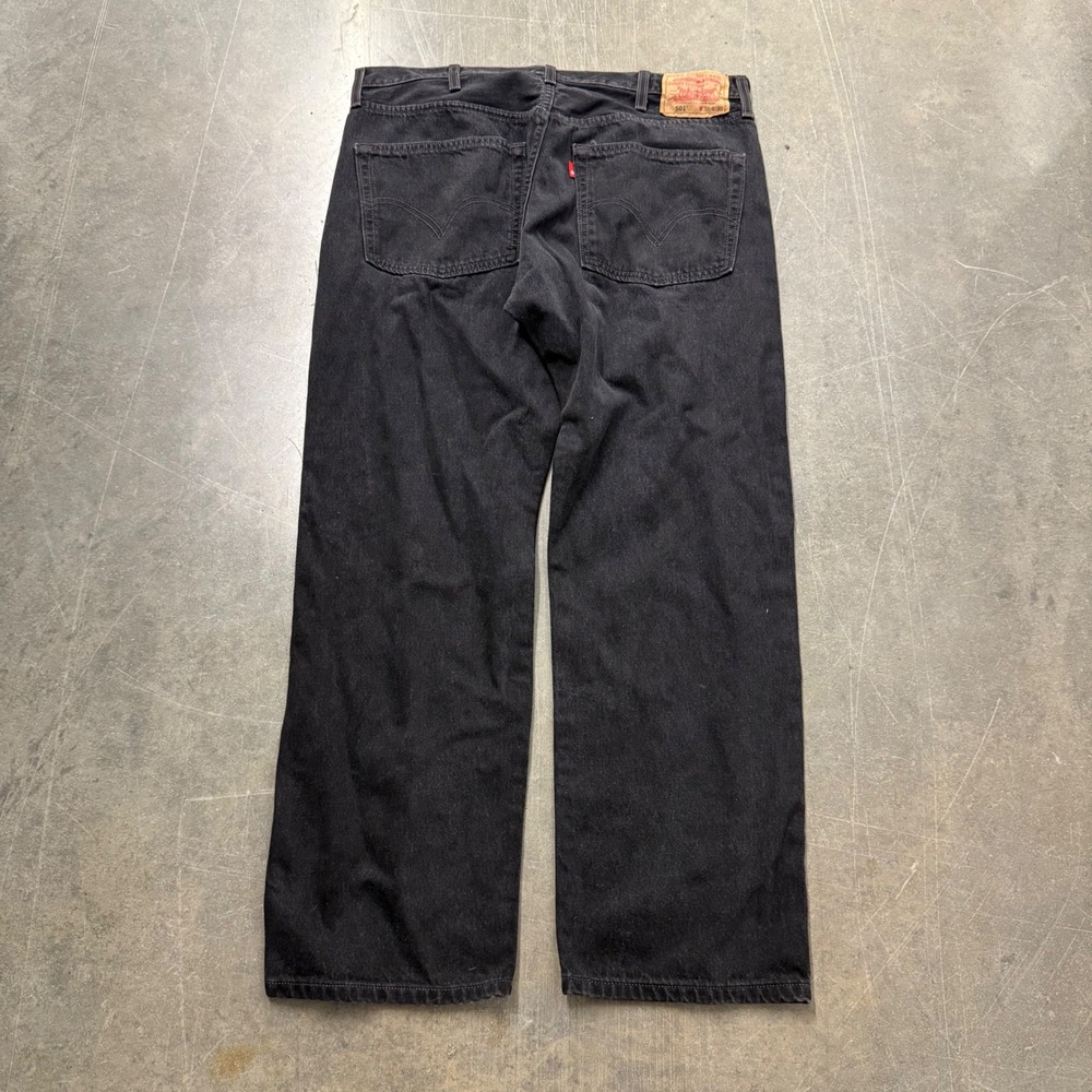 Vintage Levis 501 Mens Black Jeans Straight Leg Button Fly Denim 38x30